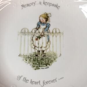 Holly Hobbie Plate Made in Japan Memory..A Keepsake of the Heart Vintage 1974